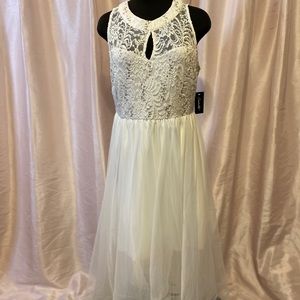 Women’s white laced top dress